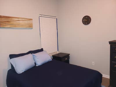 Private Room available Main Photo