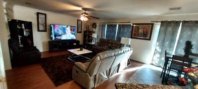 Room for rent in Sugarland Main Photo