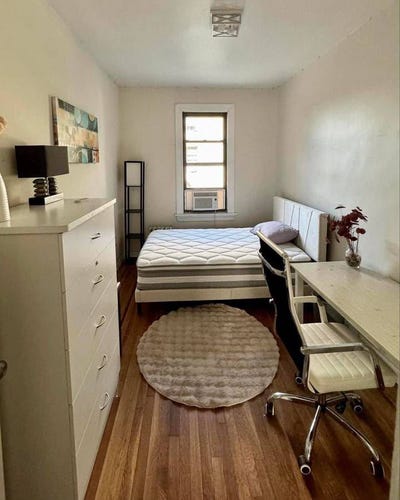 Furnished room for rent Main Photo
