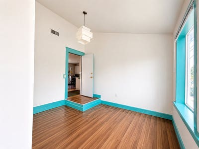 Room _Comstock House Main Photo