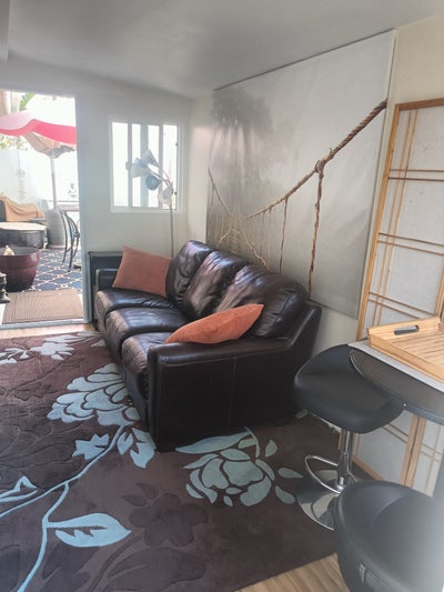 Private Studio with 2 Sitting Areas. Main Photo