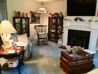 Warm, charming, and picturesque town home Main Photo