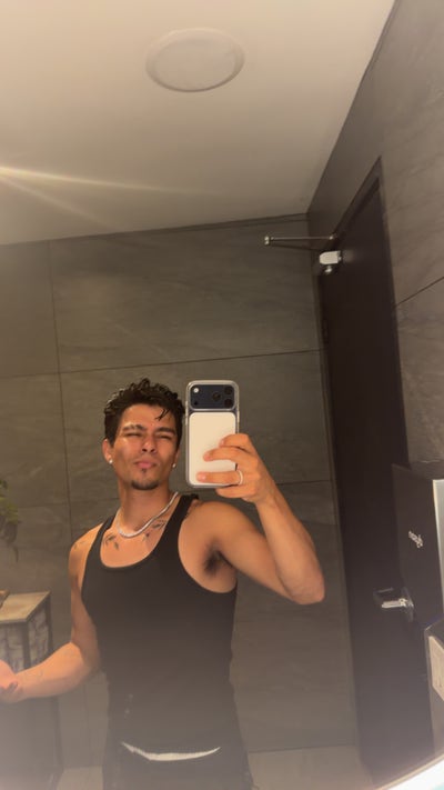 Room wanted in Hollywood, Los Angeles, CA Main Photo