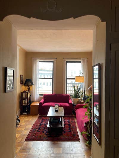 Weekdays only - West Village Room for Commuter  Main Photo