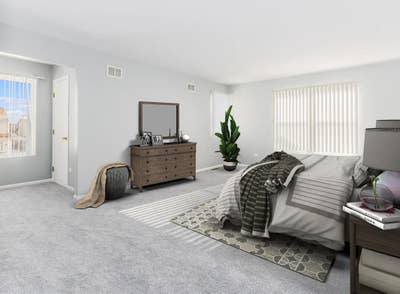 Comfy living in Riverbrook Estates Main Photo