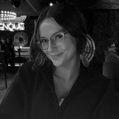 28 yr old female looking for room Main Photo