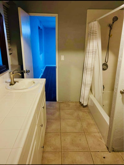 Private room with private bathroom  Main Photo