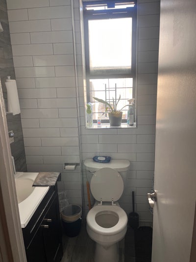 Small Room for rent  Main Photo