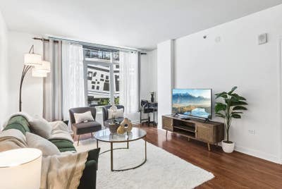 Female Roommate Wanted! Main Photo