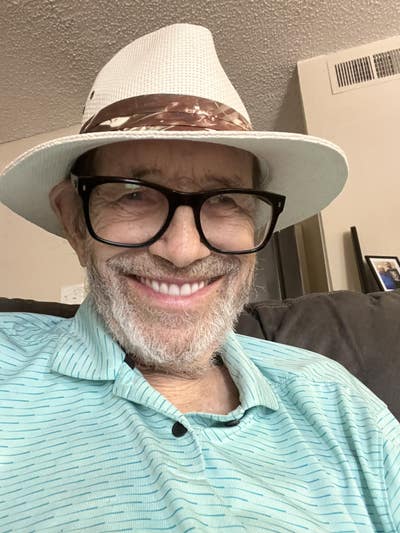 Single senior citizen looking for nice room  Main Photo