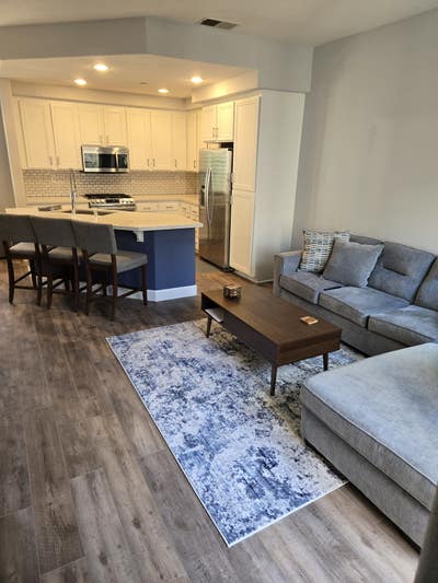 Private room and bathroom in San Marcos townhome Main Photo