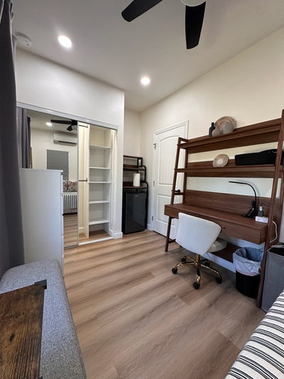 Furnished Room with utilities Main Photo