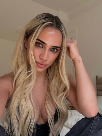 30 year old Female seeks a large room Main Photo