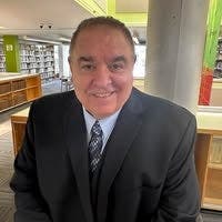 Professional Male seeks a large room Main Photo