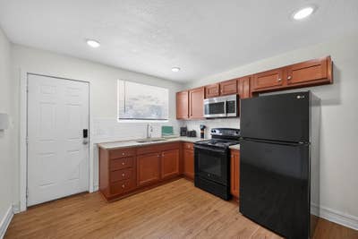 Updated Home Near UF Health, Downtown Jacksonville Main Photo