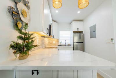 Live in Hollywood Beach | Stylish beach condo with Main Photo