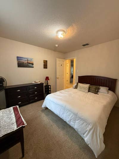  Move In & Save!• 10% Off 6 Weeks • All Utilities  Main Photo