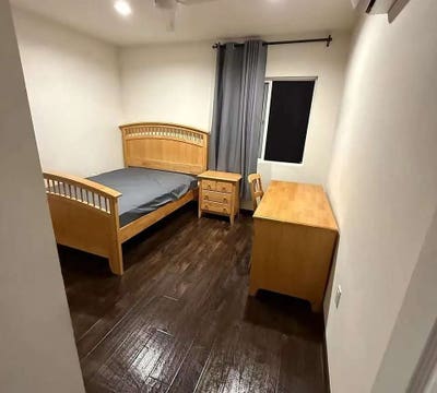 $1050  furnished room w private bathroom Main Photo