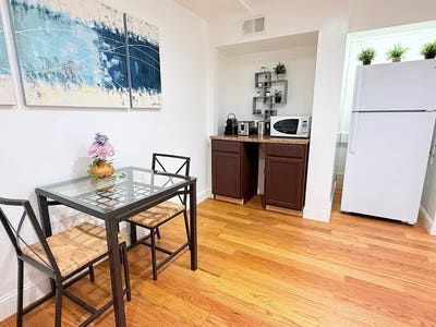 1 beds 1 baths 528sqft 1257 Alemany Blvd, San Fran Main Photo