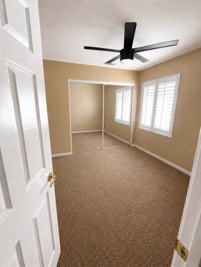 ROOM 4 RENT  Main Photo