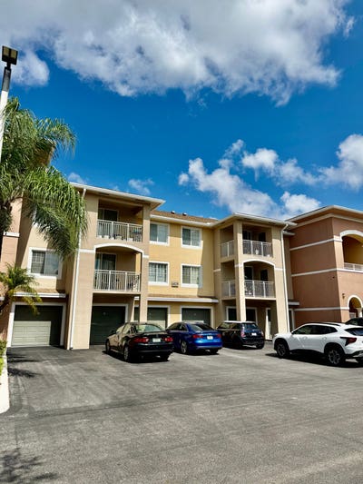Beautiful one BR in gated community  Main Photo