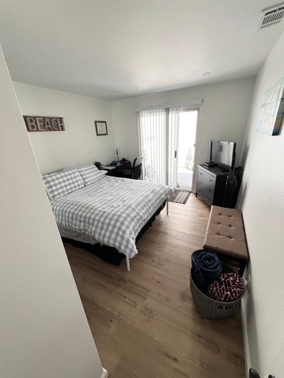 One bedroom one bathroom available! 78hwy/15 fwy Main Photo
