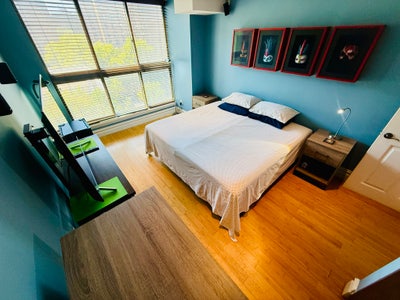 LRG Furnished BR w/PRVT Bathroom 116th St & 5th Av Main Photo