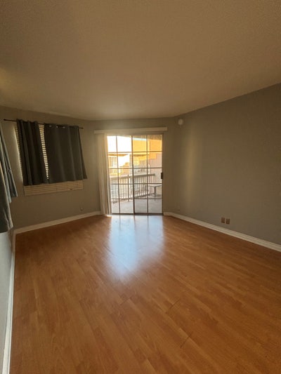 $1875 - Private Room & Bath Main Photo