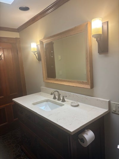 2 rooms and private bathroom and entrance  Main Photo