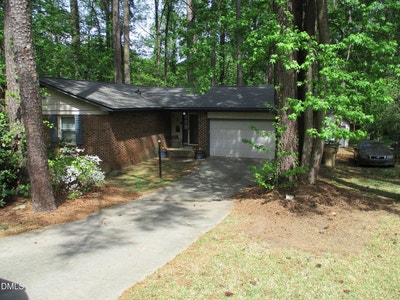 Large home in Raleigh Main Photo