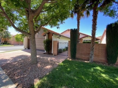 Room for Rent in Remodeled 3 BD 2 Bath Main Photo