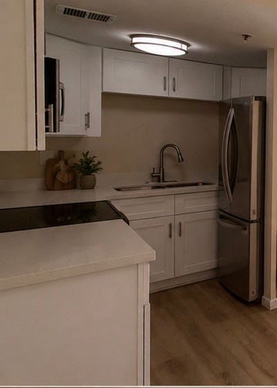 One BR unit on the second floor no neighbors above Main Photo