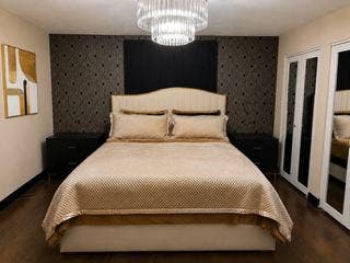 Fully Furnished Primary Suite + Private En-Suite  Main Photo