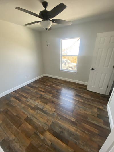  Private room in quiet home utilities included Main Photo