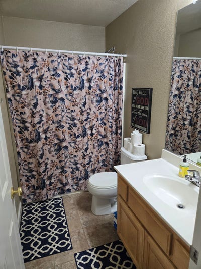 Super Big and Clean Room with Fridge Main Photo