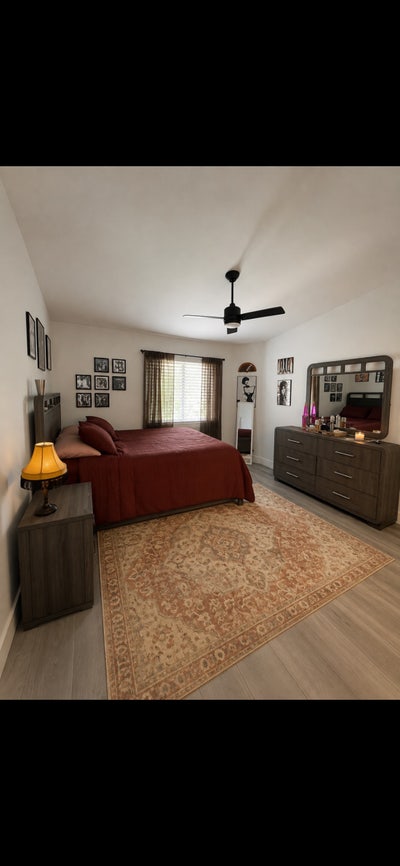 Looking for roommate in 2b2bath condo! Main Photo