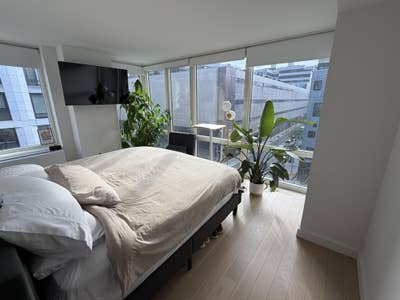 Luxury Apartment in Hell's Kitchen - Gotham West Main Photo
