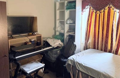 Room on upper east near Central park  Main Photo