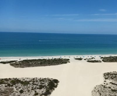 Beautiful 2 BR/2BA Beach condo Main Photo