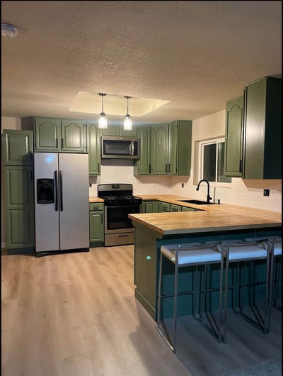 Room Near APU – Utilities Included Main Photo