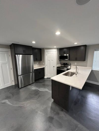 Newly Finished Basement Apartment Main Photo