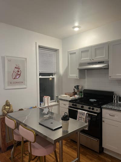 Jersey City Bedroom near Path  Main Photo