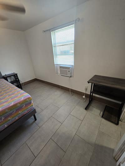 Bedroom for rent  Main Photo