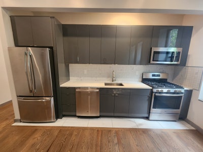 4bed/2bath with large living room-W/D Main Photo