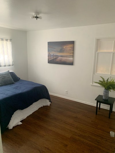 Room Available January 9, 2027 Main Photo