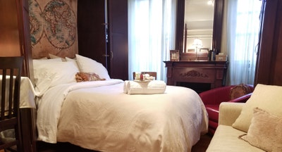 Charming Cozy Furnished Private Room in Inwood NYC Main Photo