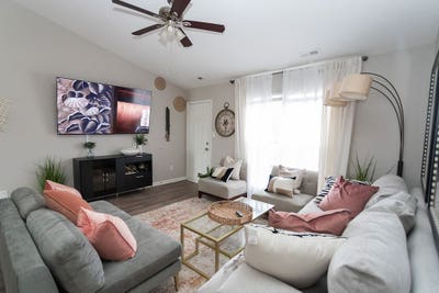 Master Bedroom in a Lux shared 3 bed 2 bath SFH Main Photo