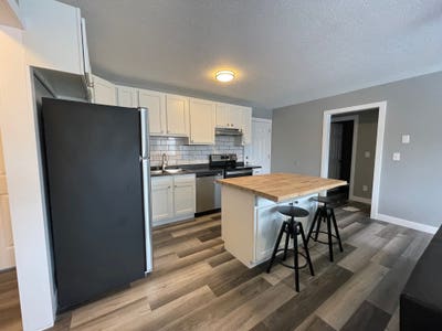 Back_to_School Special! Private Furnished Room Acr Main Photo