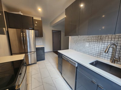 Rooms in 5bed/3bath renovated apartment-w/d Main Photo