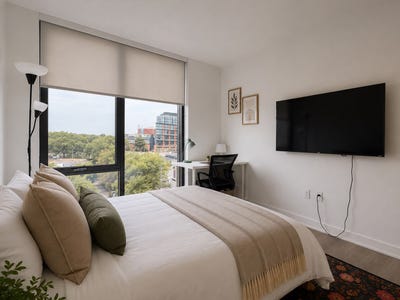 Move-In Ready Room w/ Private Bath at Theory!  Main Photo